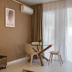 Central Spacious Apartment 606