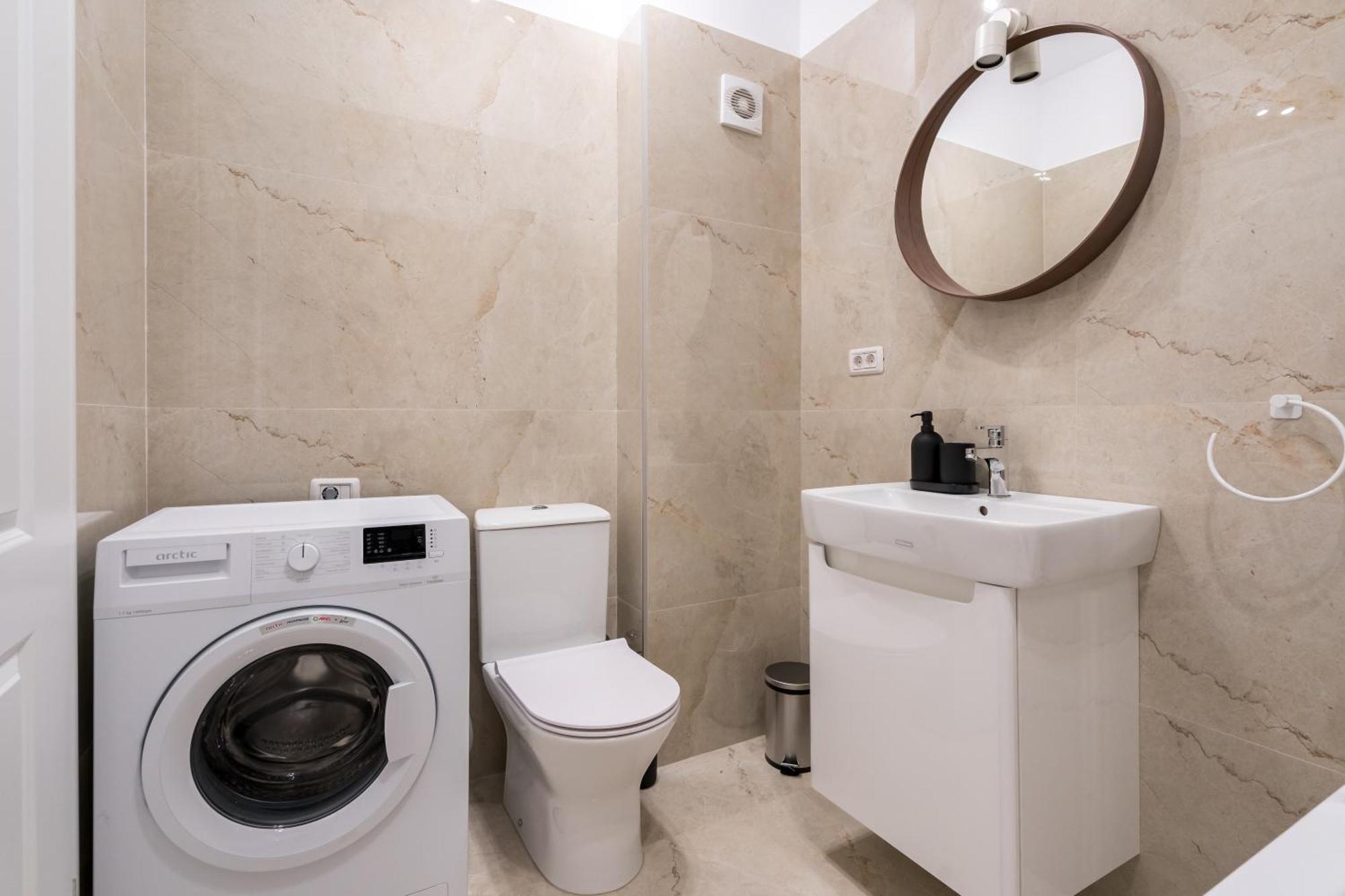 Apartament Spacious 606 Bucureşti